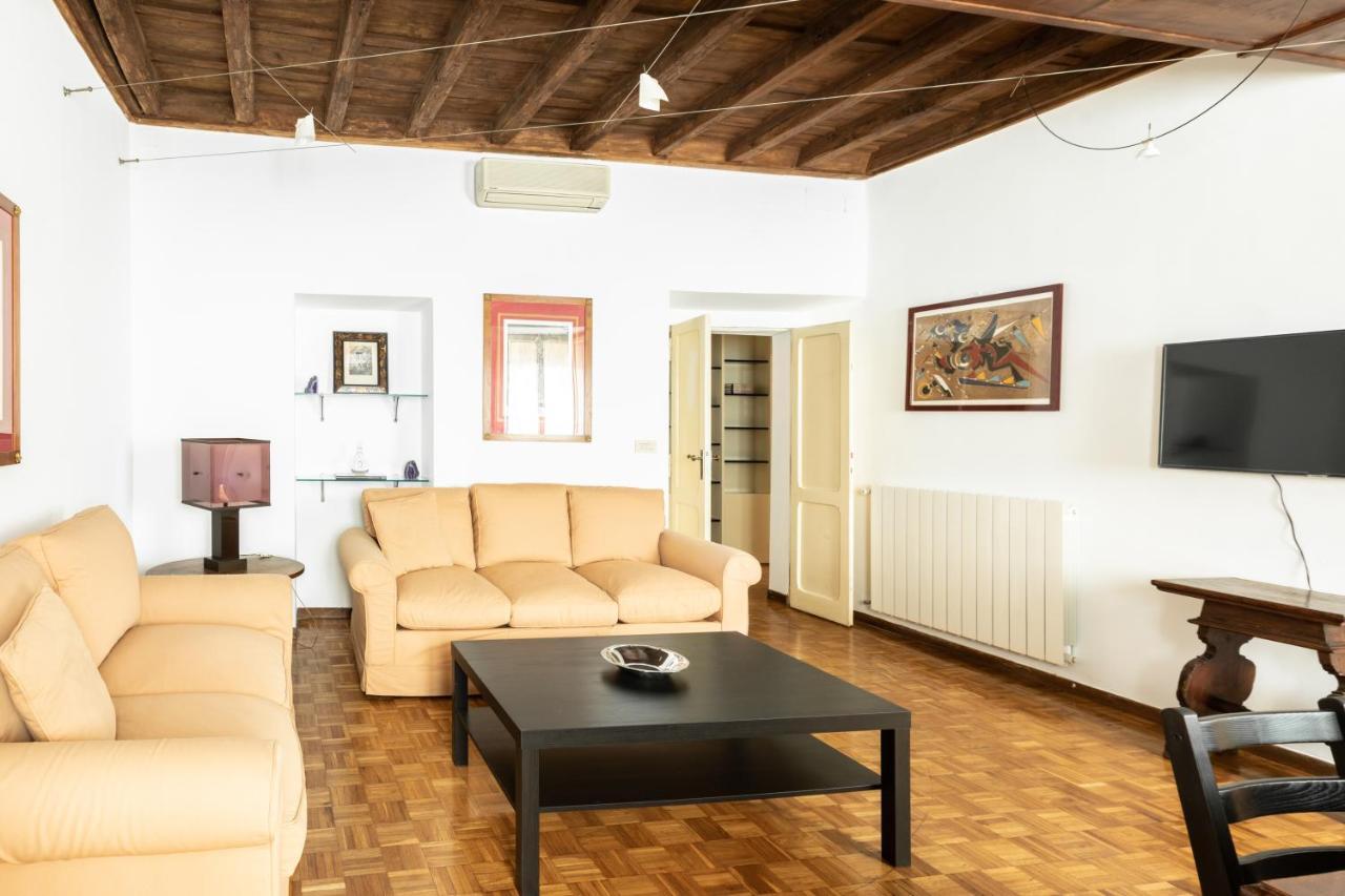 Apartamento Spectacularly Bright, By Piazza Navona And The Pantheon - A/C, Wifi, Elevator Roma Exterior foto