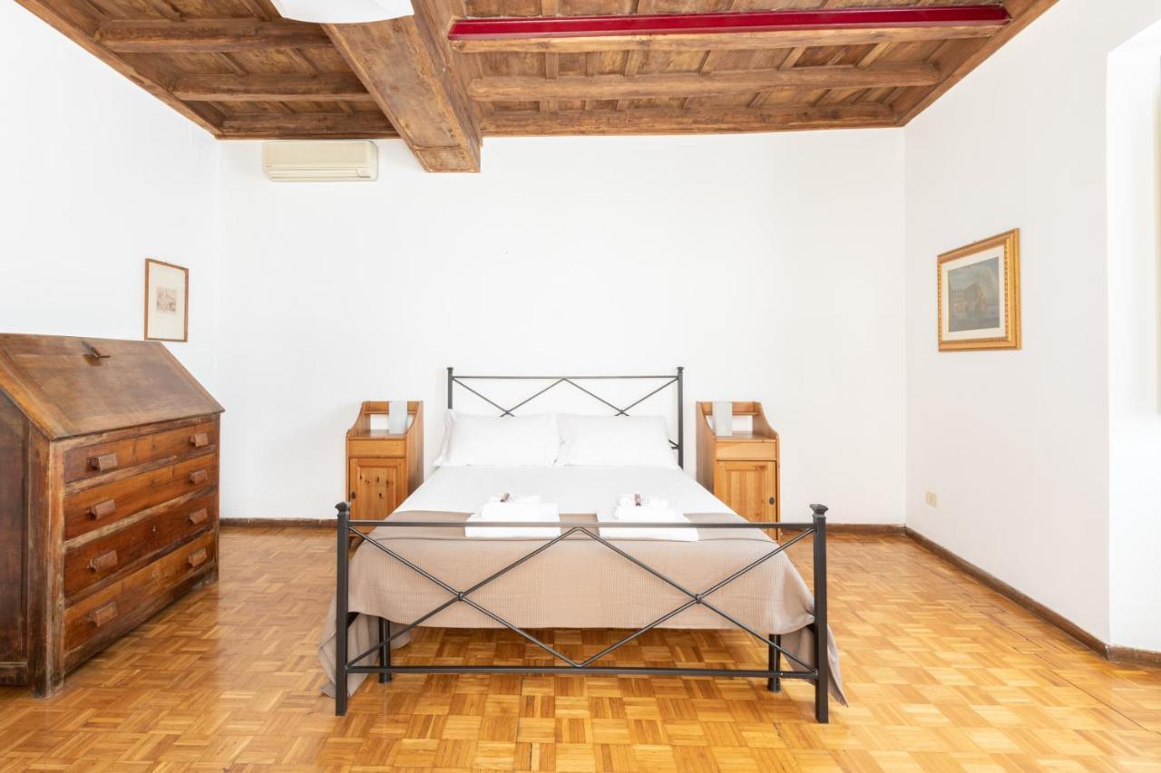 Apartamento Spectacularly Bright, By Piazza Navona And The Pantheon - A/C, Wifi, Elevator Roma Exterior foto
