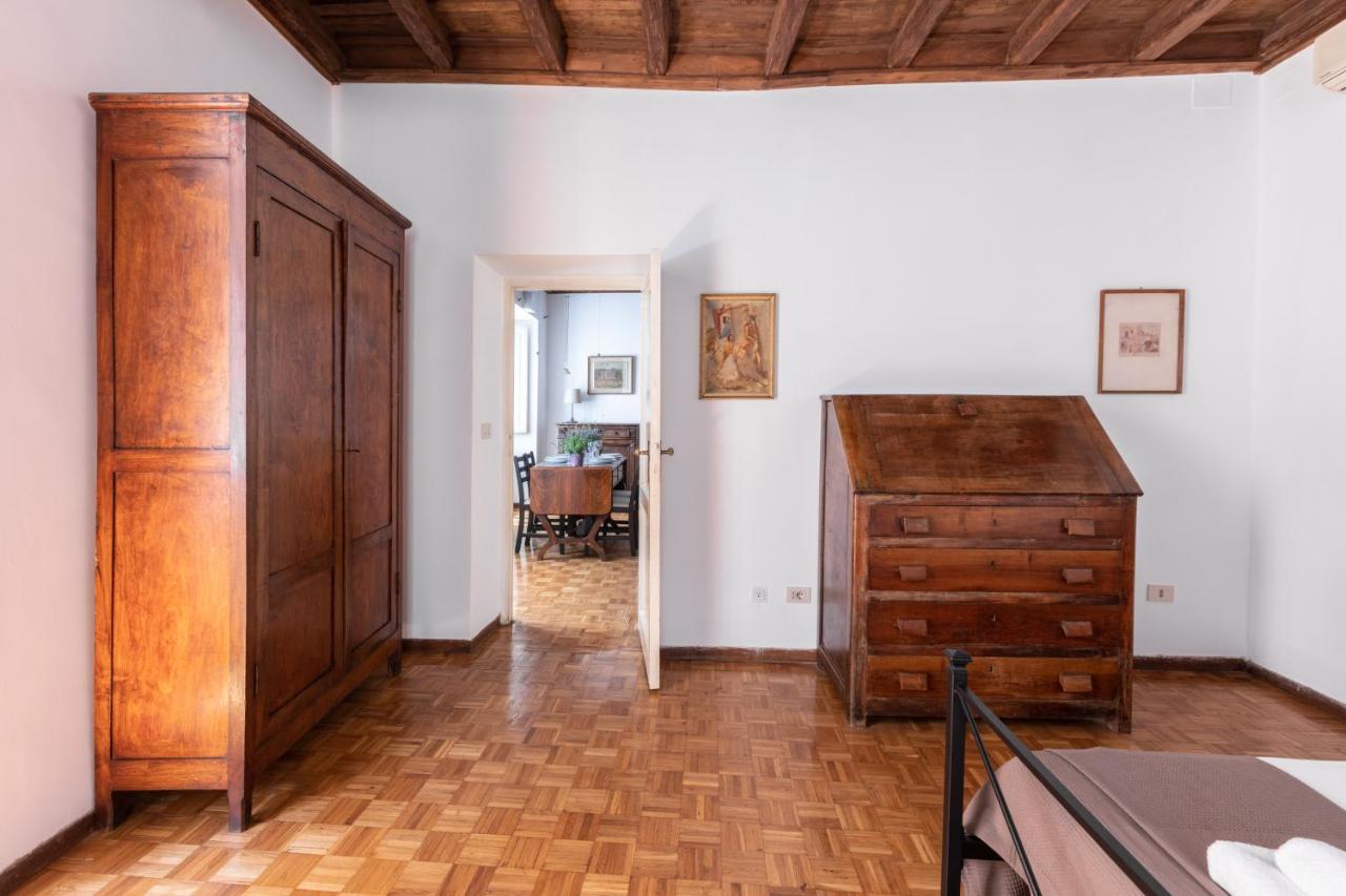 Apartamento Spectacularly Bright, By Piazza Navona And The Pantheon - A/C, Wifi, Elevator Roma Exterior foto