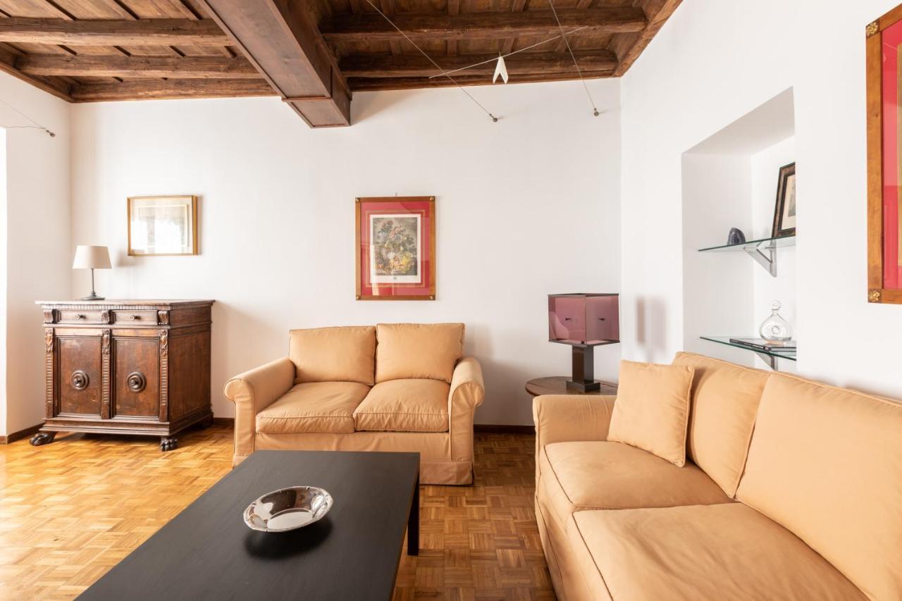 Apartamento Spectacularly Bright, By Piazza Navona And The Pantheon - A/C, Wifi, Elevator Roma Exterior foto